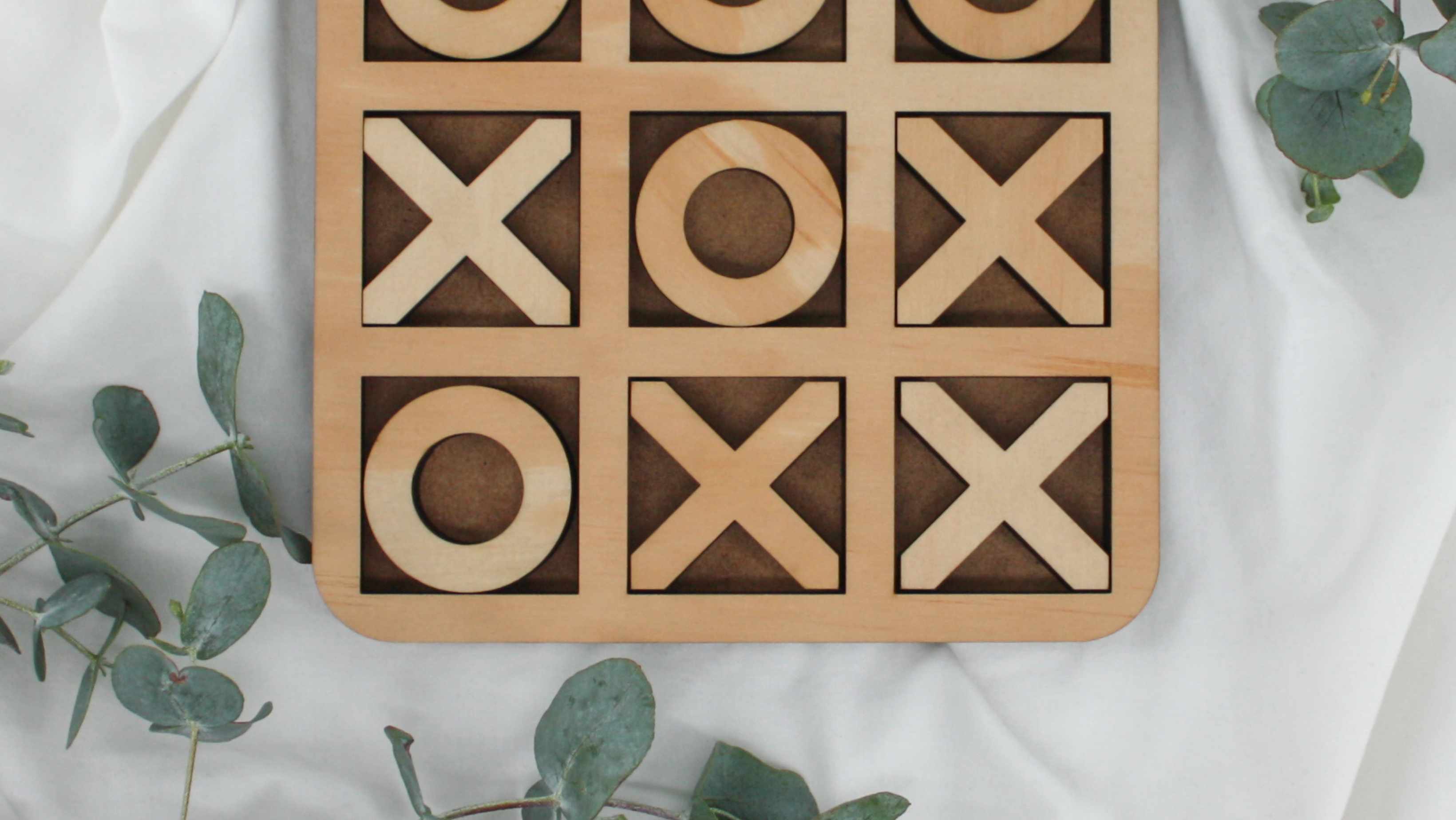 Eleison Co tic tac to game wooden gifts